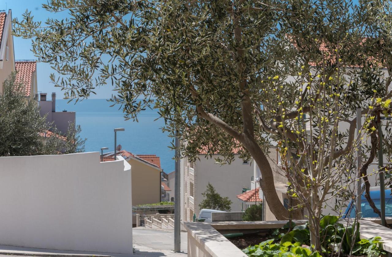 Long Apartment Makarska Exteriör bild