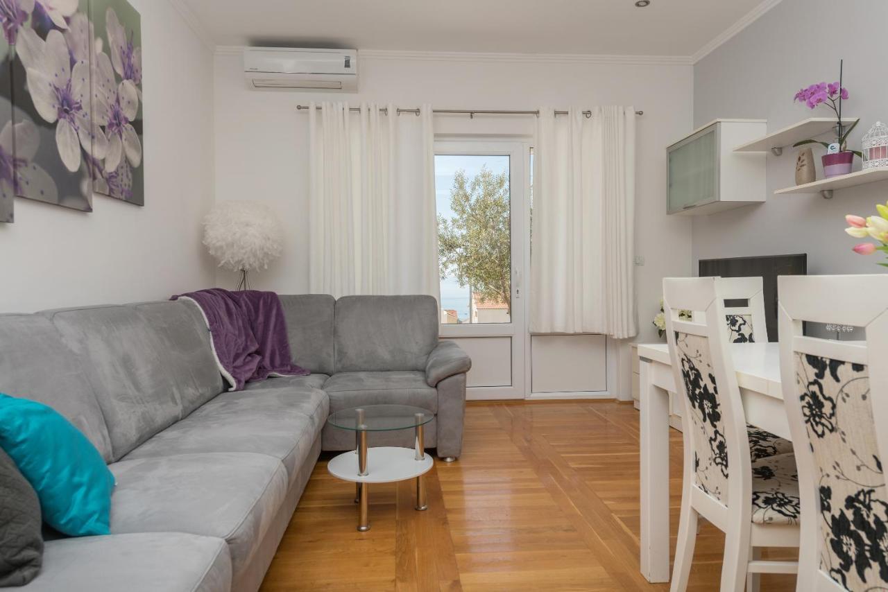 Long Apartment Makarska Exteriör bild