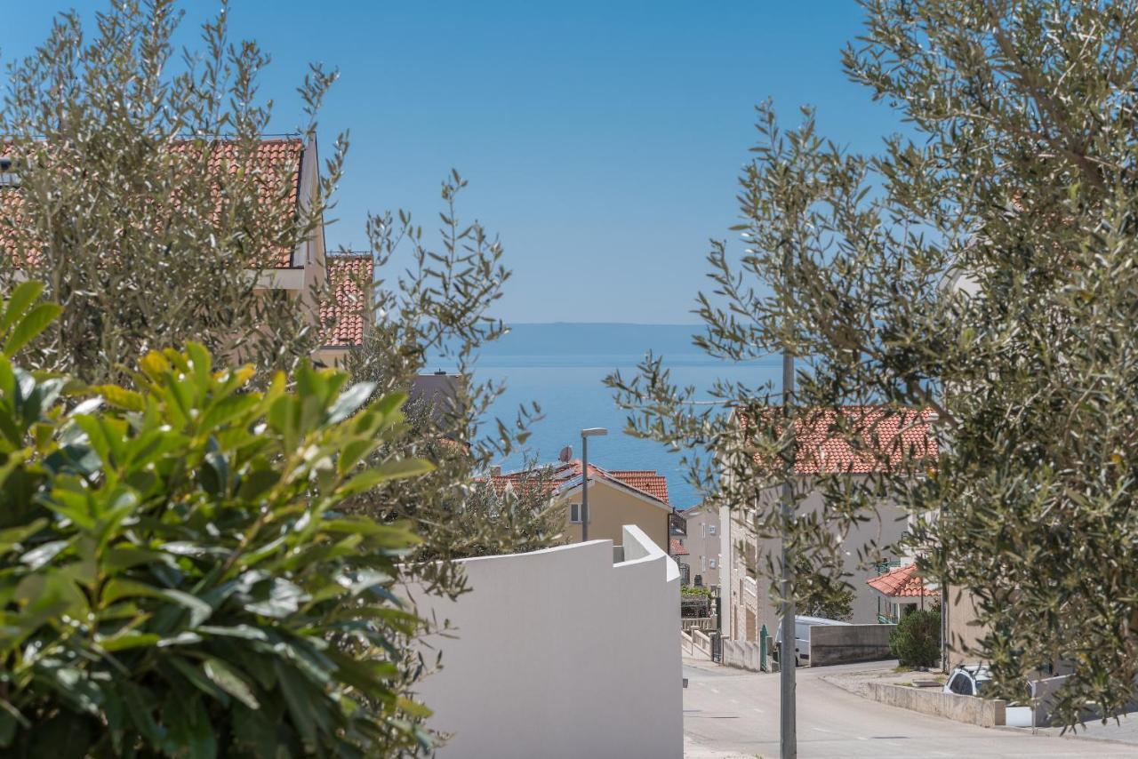 Long Apartment Makarska Exteriör bild