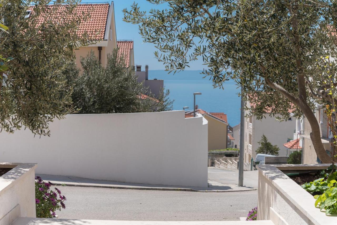 Long Apartment Makarska Exteriör bild