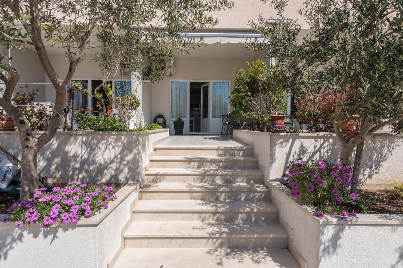 Long Apartment Makarska Exteriör bild